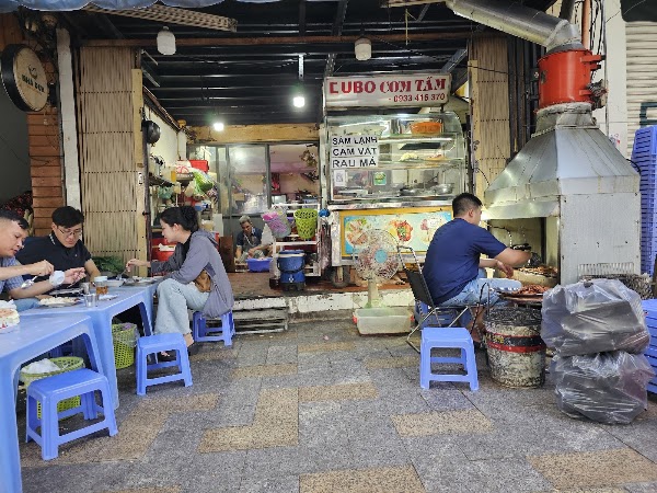 Cơm tấm đêm CUBO 2