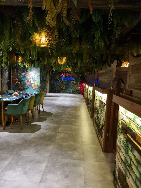 Wood House Restaurant Ajman 5