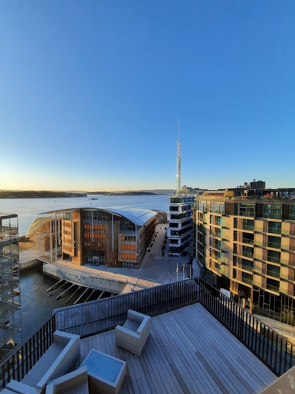 Aker Brygge 4