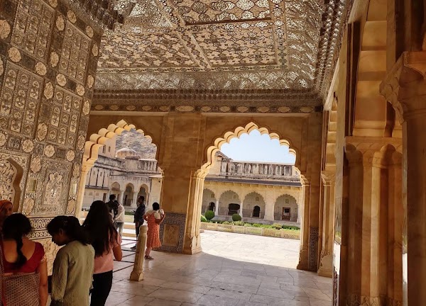 Amber Palace 3