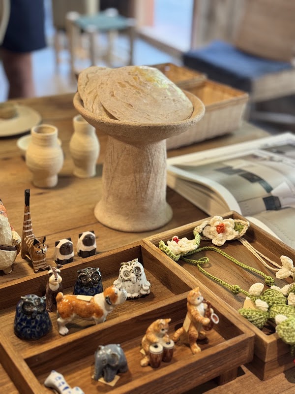 Song Wat Station (Things made by hand) 4
