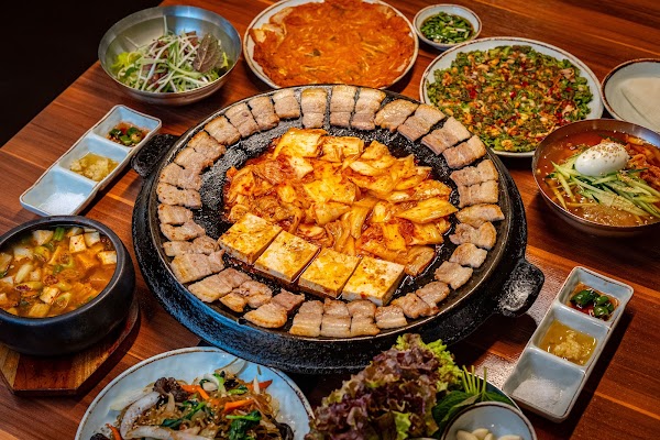 무쇠김치삼겹, 명동 맛집 & 고기집ㅣ明洞 レストラン サムギョプサル グルメㅣ餐廳 美食 烤肉 5