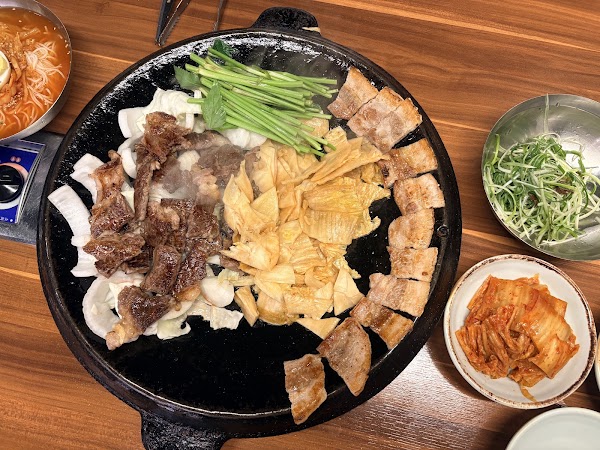 무쇠김치삼겹, 명동 맛집 & 고기집ㅣ明洞 レストラン サムギョプサル グルメㅣ餐廳 美食 烤肉 2