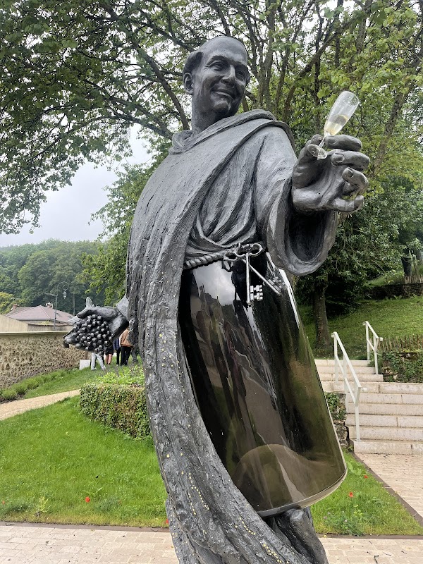 Statue Dom Pérignon