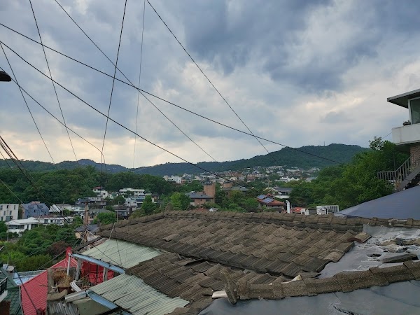 Seongbuk-dong 4