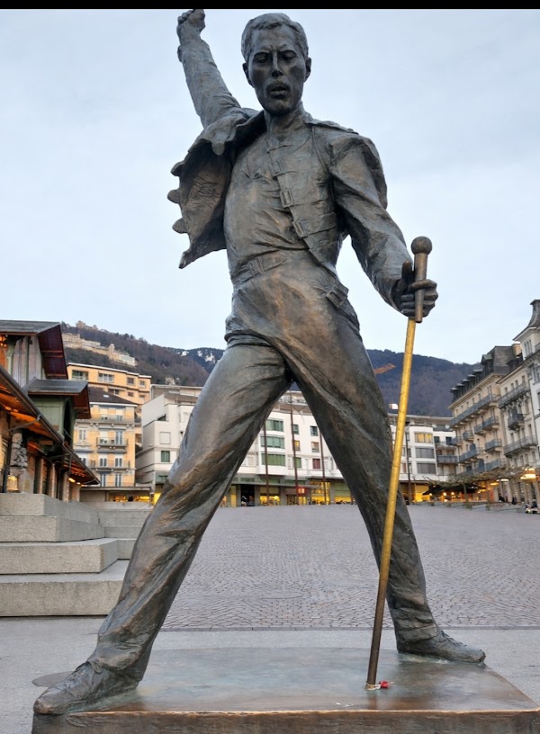 Statue de Freddie Mercury 5