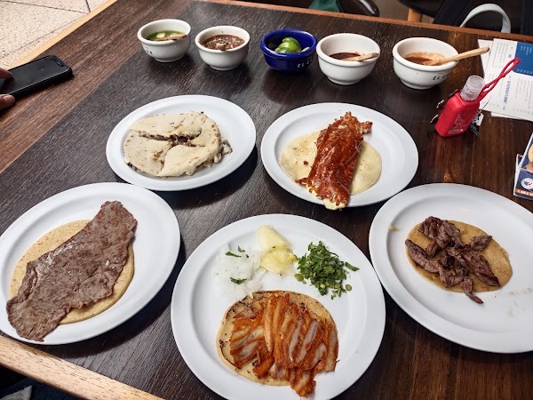 Taquería El Califa 6