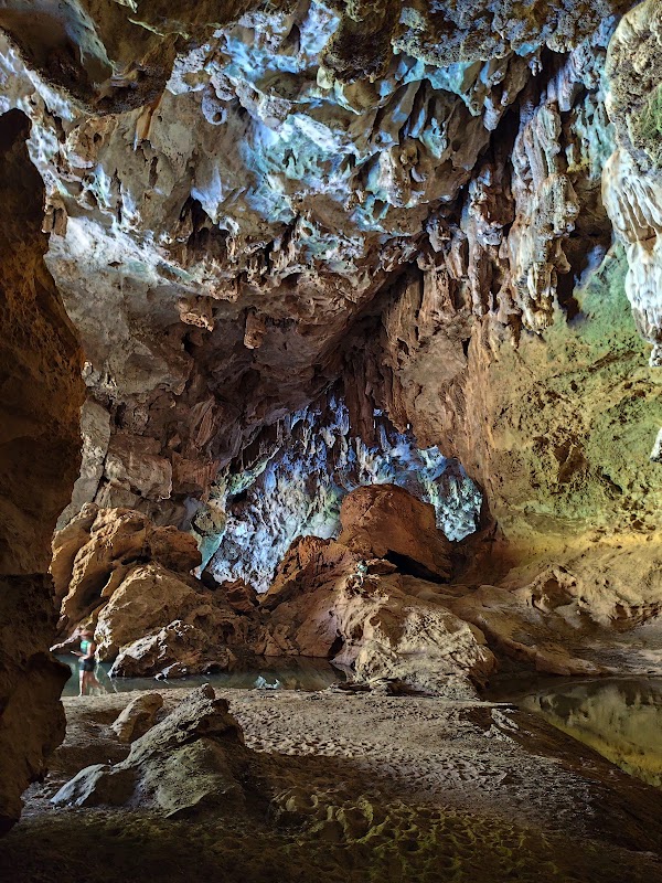 Xieng Liap Cave