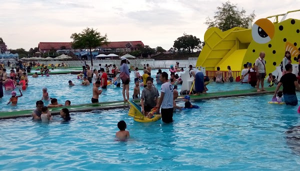Dongshan River Water Park 2