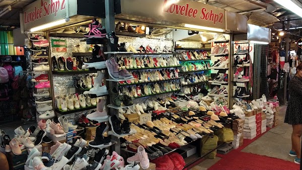 Naka Weekend Market 3