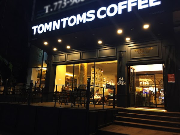 Tom N Toms Coffee