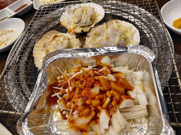 Ugine Grilled Clams 2