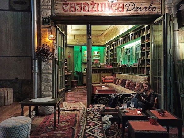 Teahouse Džirlo