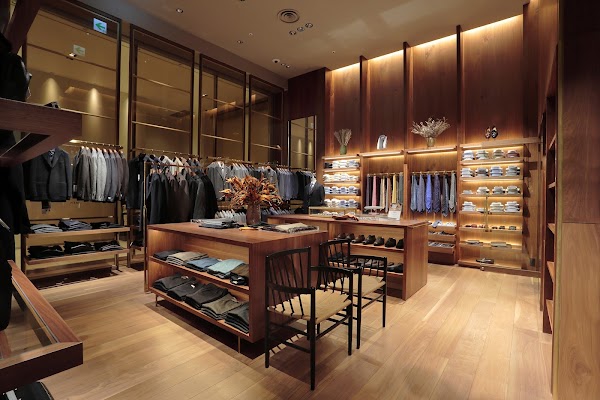 UNITED ARROWS OSAKA MEN'S STORE 5