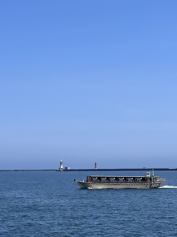 Otaru Port 4
