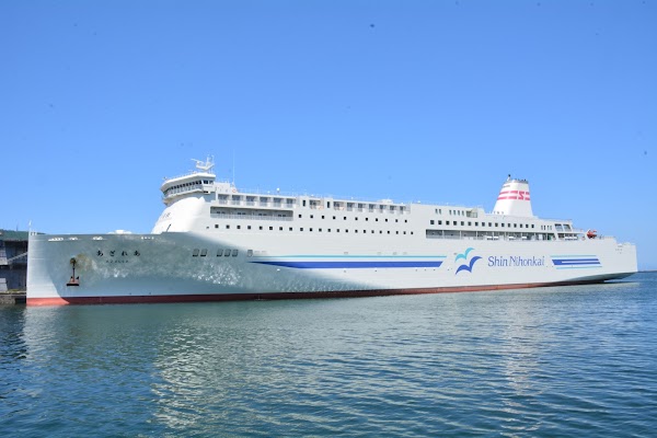 Otaru Port 2