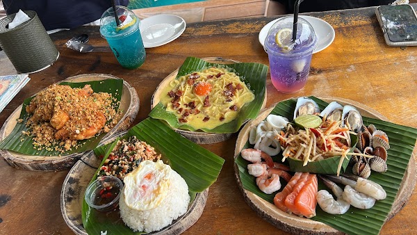 Bubble in the Forest Cafe 5