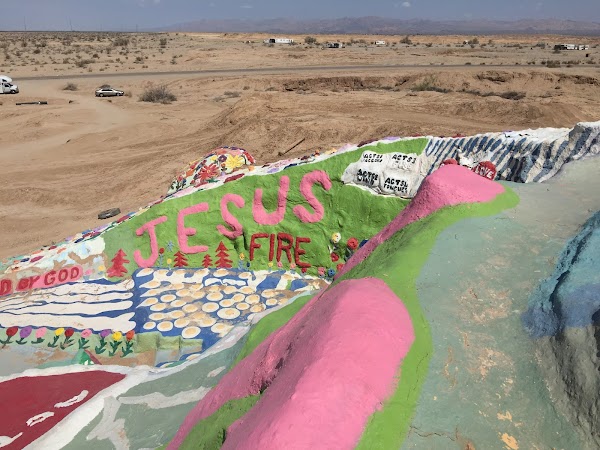 Salvation Mountain 5
