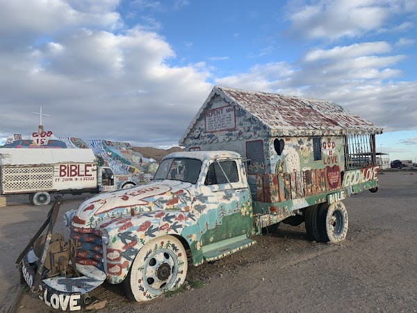 Salvation Mountain 3