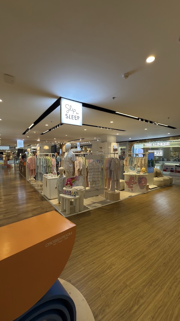 Sliptosleep centralwOrld 4