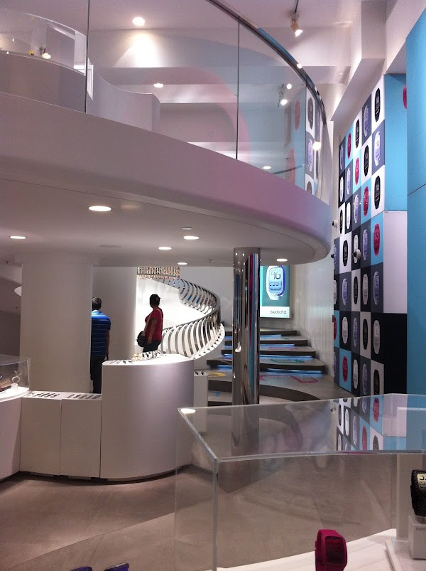 Swatch Art Boutique 3