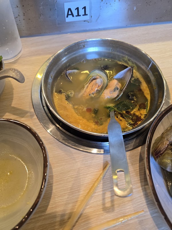 Shabu-Shabu Hot Pot and Grill 4