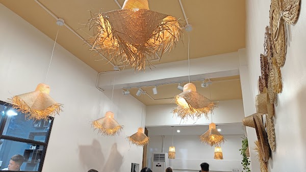 Lucia's Kitchen & Cafe 1