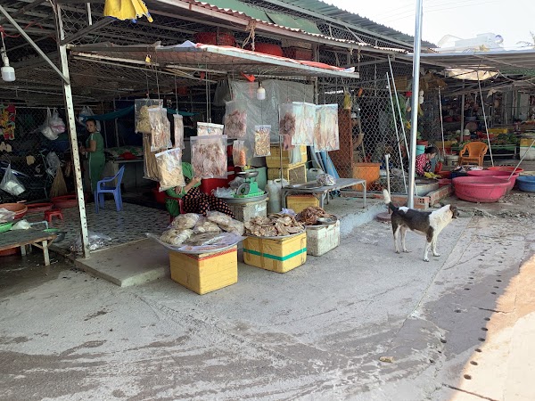 Ganh Dau Market