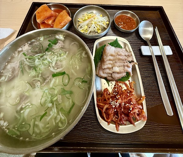 Korean Restaurant Onmigwan Anguk 3