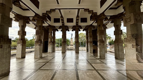 Independence Memorial Museum 2