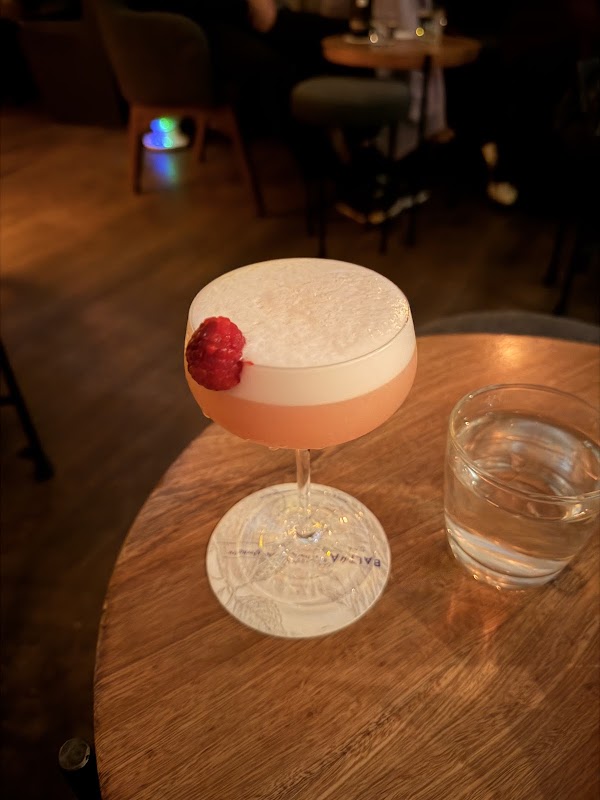 Baltra Bar 4