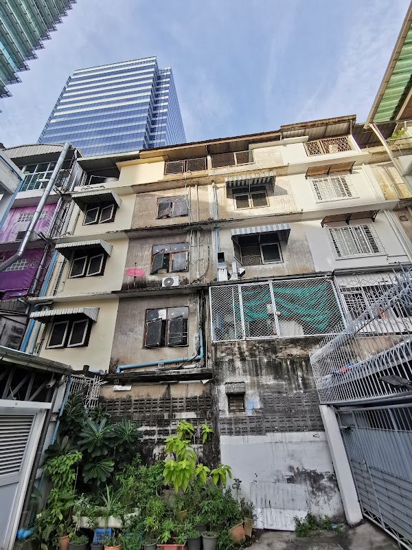 Sathon 3