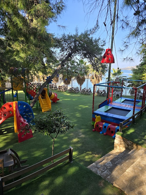Santa Quaranta "Premium Resort"
