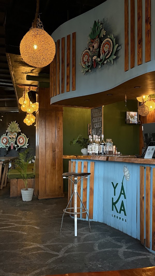 Yaka Lounge 2