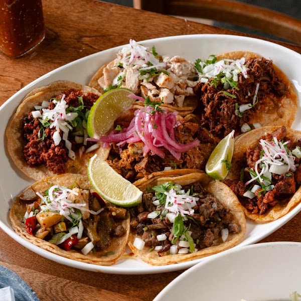 5 Rabanitos Restaurante & Taqueria 3