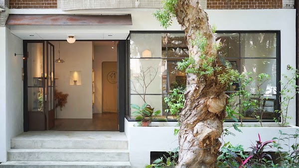 琅茶本舖 Wolf Tea Shop + Gallery