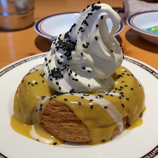 Komeda's Coffee Shinjuku Gyoen 5