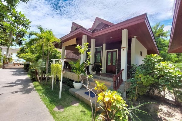 TropiCoco Beach Resort 3