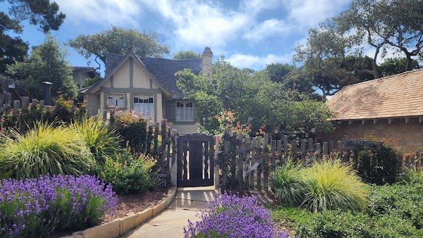 Hansel and Gretel Cottages 1
