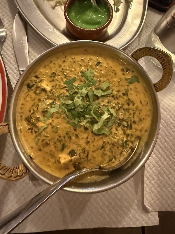 Indian Curry & Tandoori 2