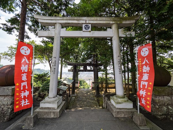 Hachiman Kamado shrine 5