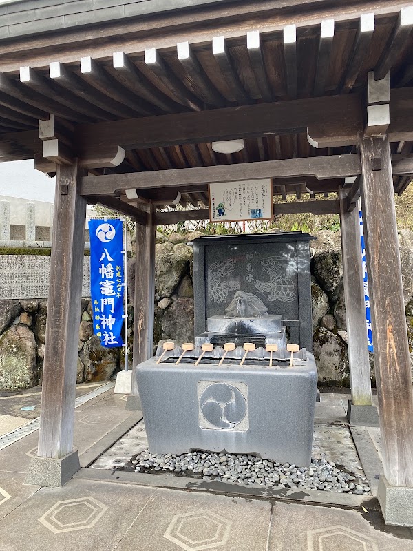 Hachiman Kamado shrine 4