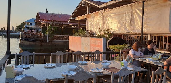 Baan Klang Nam 1