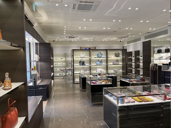 TOD'S Boutique 5