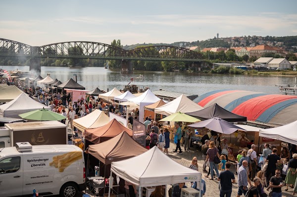 Farmers' Saturday market