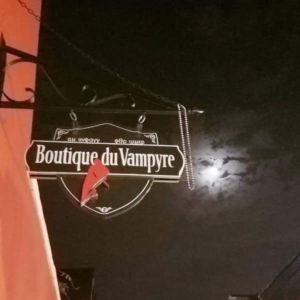 Boutique Du Vampyre 5