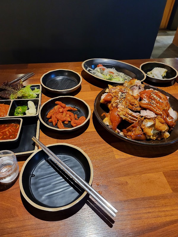 더맛있는족발보쌈 1