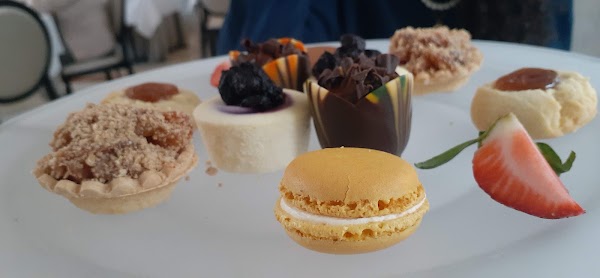 Courtyard Tea Room 4
