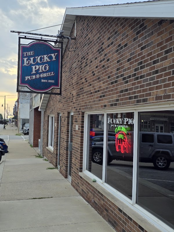 Lucky Pig Pub & Grill