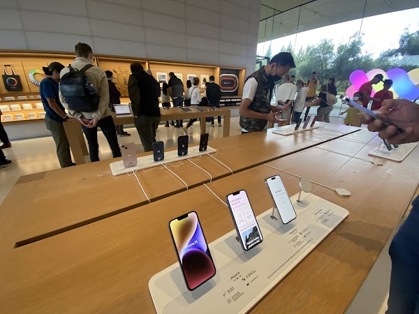 Apple Apple Park Visitor Center 4